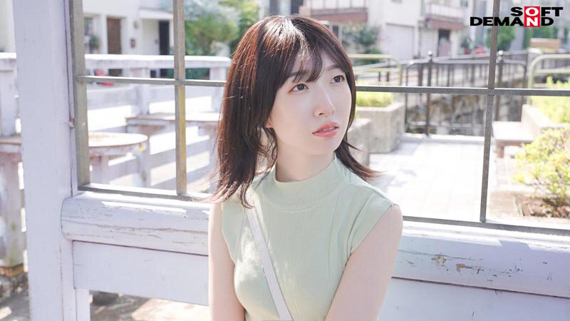 妊活中の葛藤を抱える朝日奈肖が静かな表情を見せるサムネイルカット