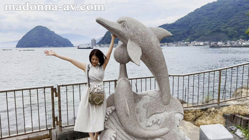 友田真希 20周年記念作品 温泉旅行でのハメ撮り・中出しプライベートシーン